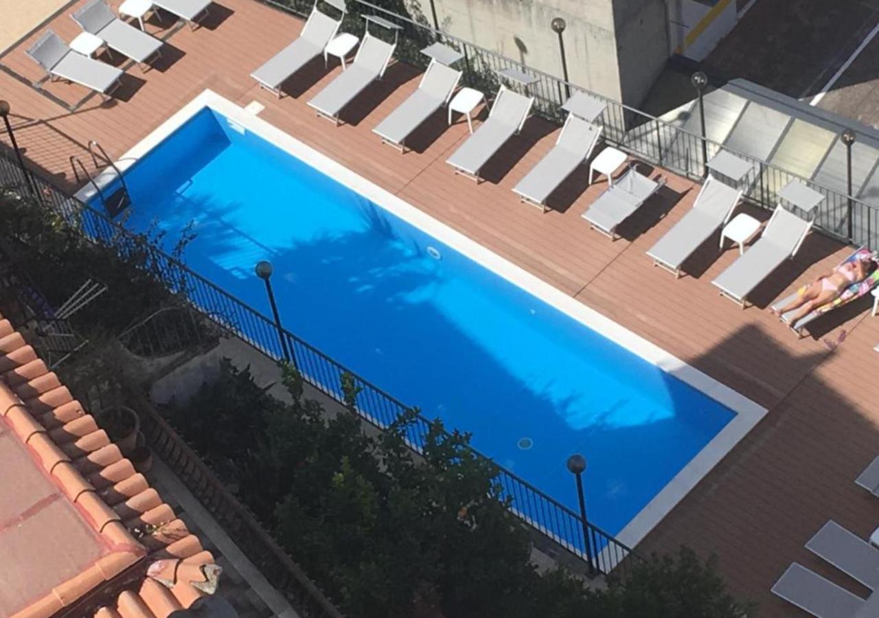 Il Piccolo Diavolo Διαμέρισμα Ταορμίνα Εξωτερικό φωτογραφία