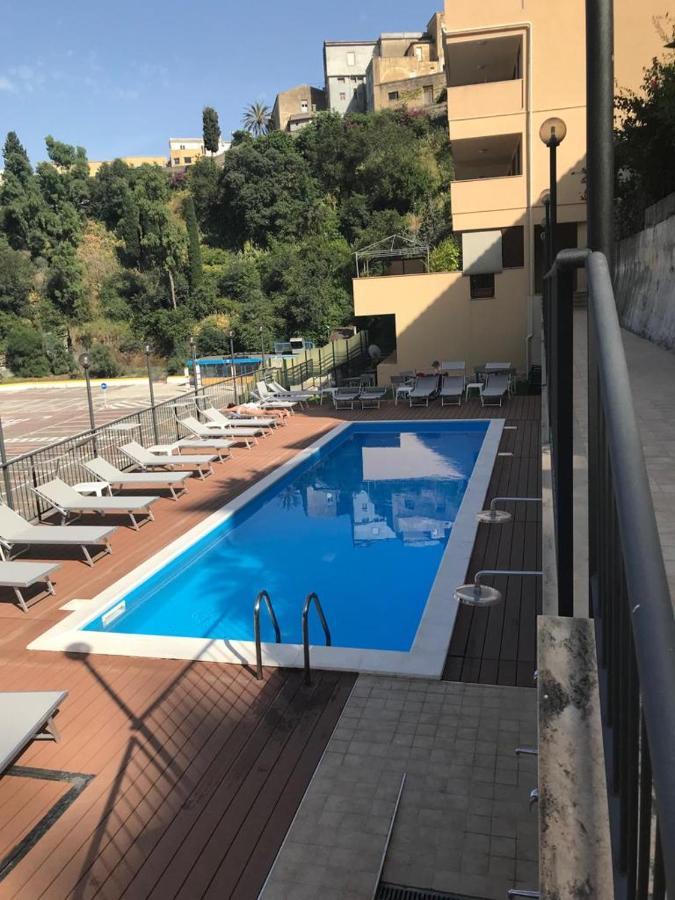 Il Piccolo Diavolo Διαμέρισμα Ταορμίνα Εξωτερικό φωτογραφία
