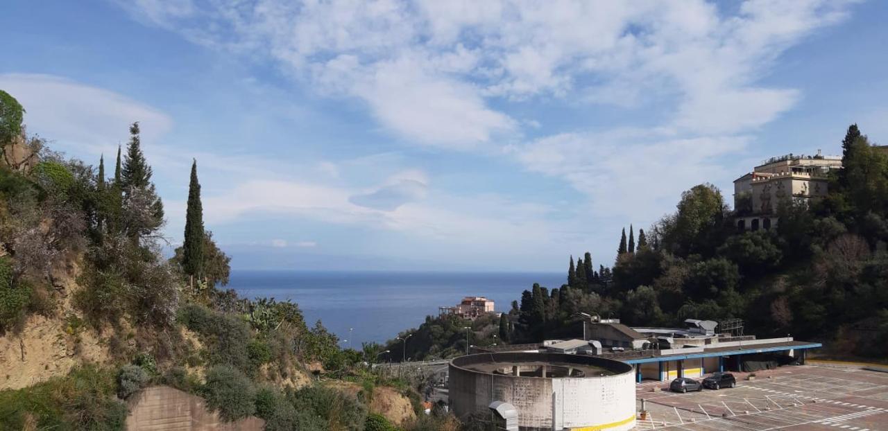 Il Piccolo Diavolo Διαμέρισμα Ταορμίνα Εξωτερικό φωτογραφία